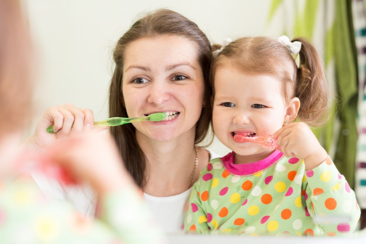 Navigating Your Kids’ Dental Health During the Holidays